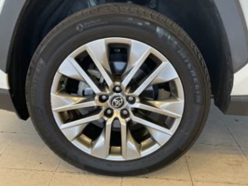 Used 2022 Toyota RAV4 XLE Premium FWD image 25