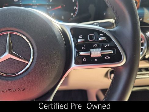 Used 2023 Mercedes-Benz GLB 250 4MATIC image 27
