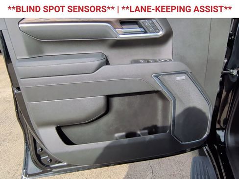 New 2026 GMC Sierra 1500 SLT image 11