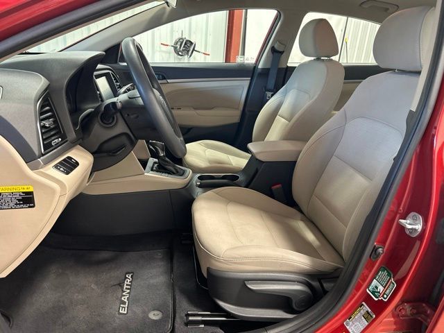 Used 2017 Hyundai Elantra SE FWD image 13