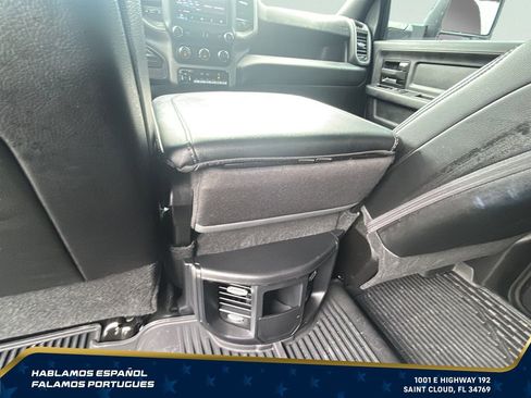 Used 2024 RAM 3500 Tradesman w/ Chrome Appearance Group AWD/4WD image 25
