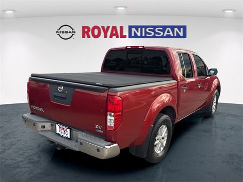 Used 2018 Nissan Frontier SV w/ Value Truck Package image 7