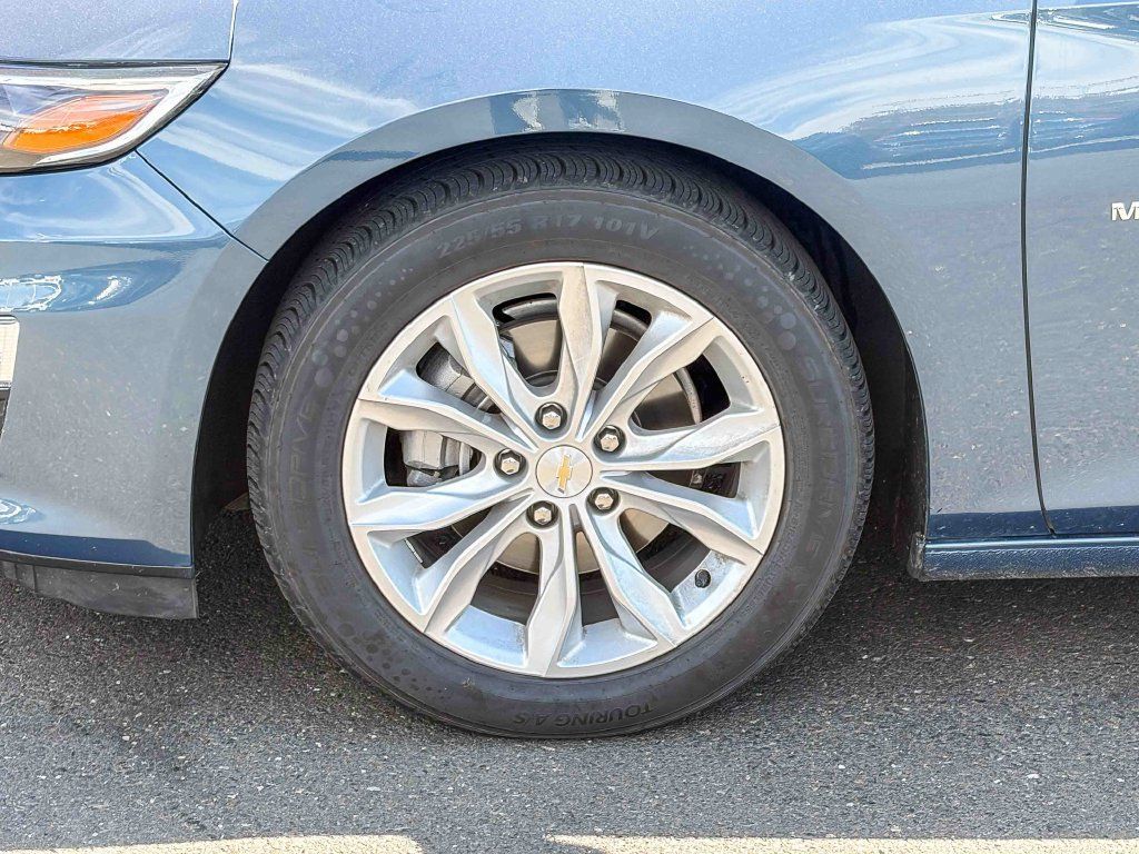 Used 2025 Chevrolet Malibu LT FWD image 7