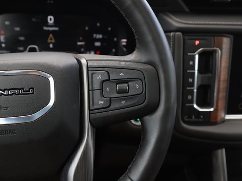 Used 2023 GMC Yukon Denali Ultimate AWD/4WD image 28