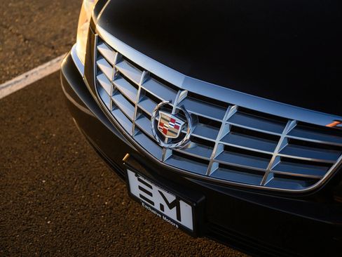 Used 2009 Cadillac DTS Hearse FWD image 57