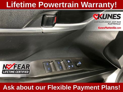 Used 2024 Toyota Camry SE image 10