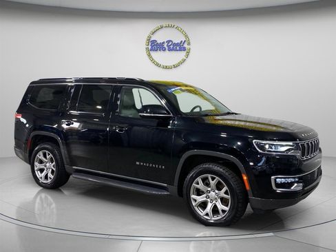 Used 2022 Jeep Wagoneer Series I w/ Premium Group I AWD/4WD image 7