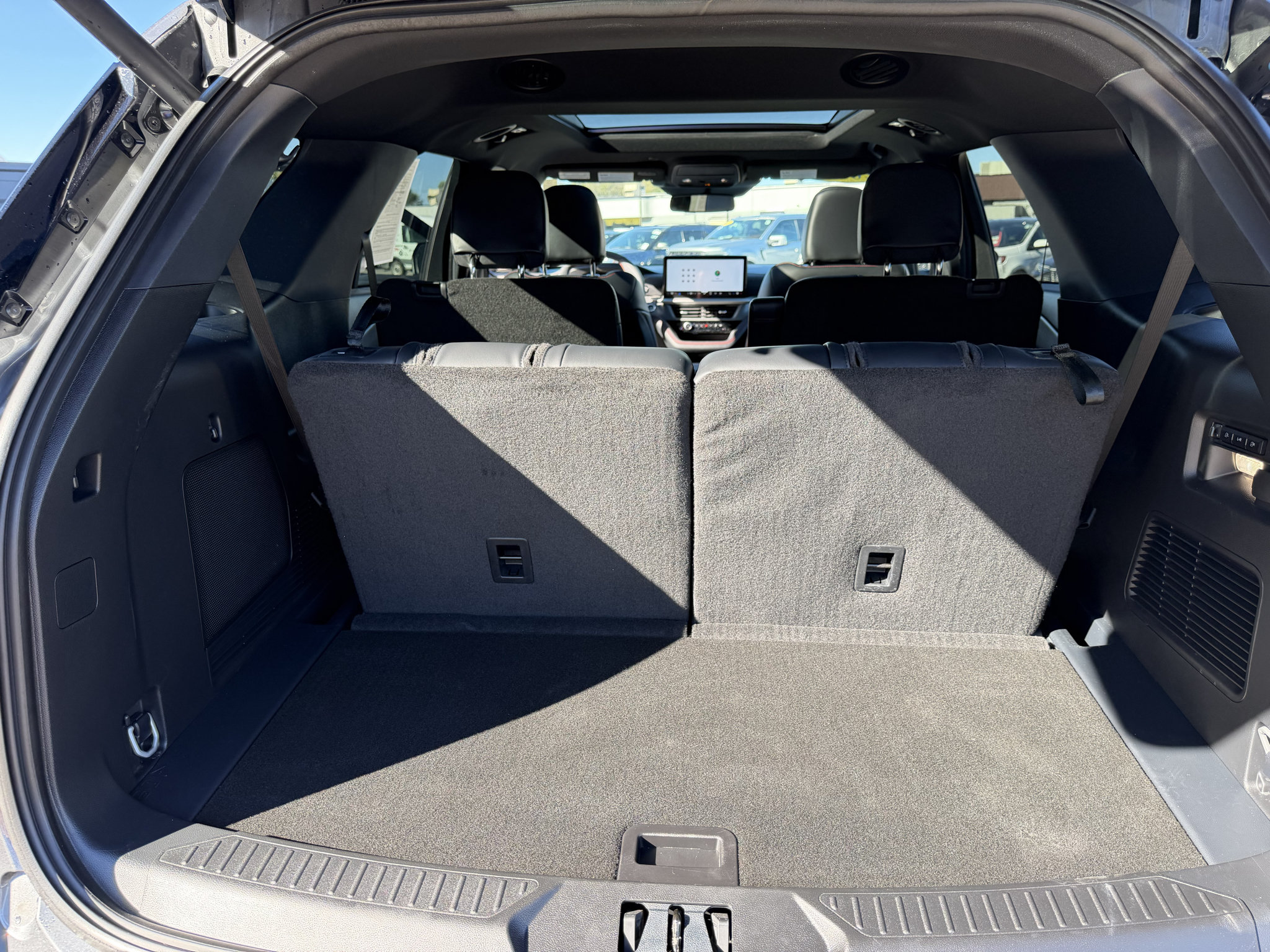 Used 2026 Ford Explorer ST w/ Sun And Sound Package AWD/4WD image 12