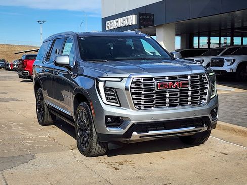 New 2026 GMC Yukon Denali w/ Denali Reserve Package image 1
