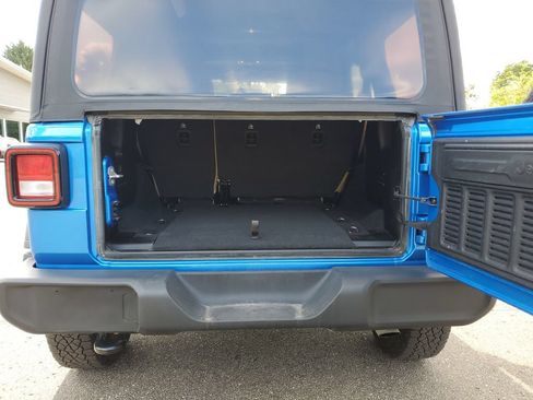 Used 2022 Jeep Wrangler Unlimited Sport AWD/4WD image 9