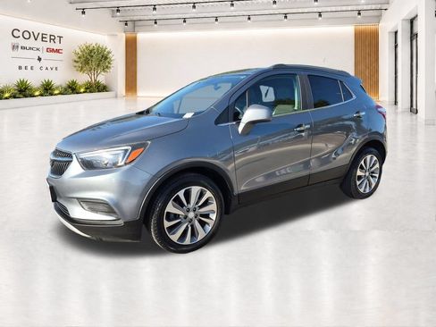 Used 2020 Buick Encore Preferred FWD image 4