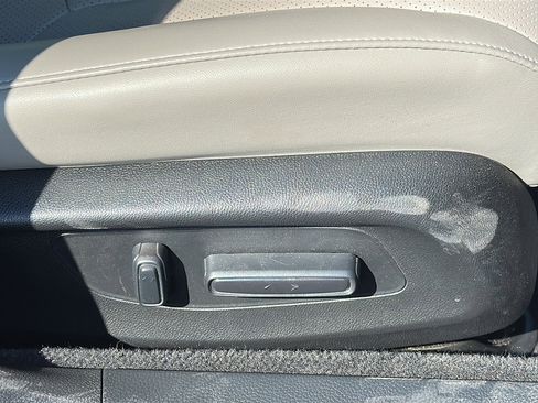 Used 2023 Honda Accord EX-L image 25