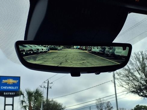 New 2026 Chevrolet Suburban High Country image 5