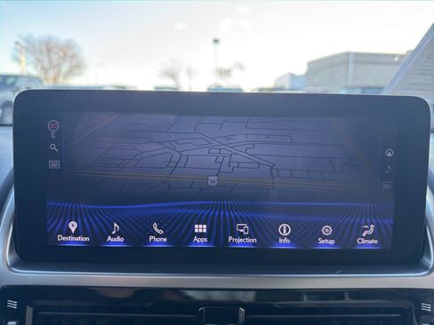 Used 2023 Lexus GX 460 Premium image 11