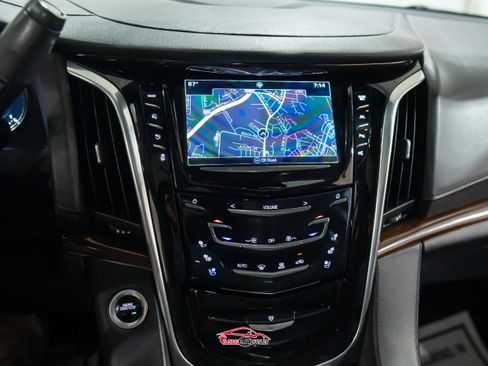 Used 2020 Cadillac Escalade ESV Luxury w/ Escalade Sport Edition AWD/4WD image 30
