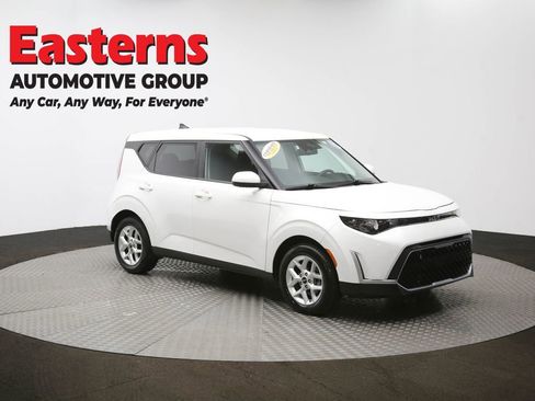Used 2025 Kia Soul LX w/ LX Technology Package image 47