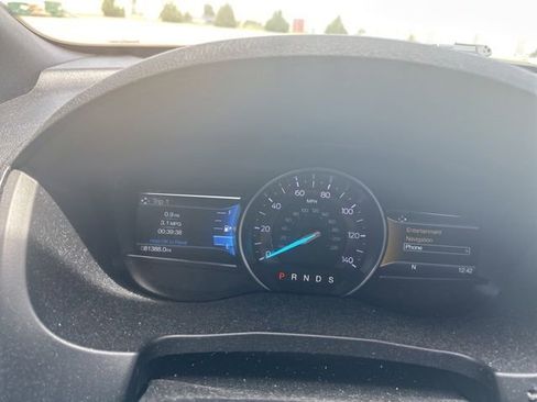 Used 2018 Ford Explorer XLT w/ Equipment Group 201A FWD image 14