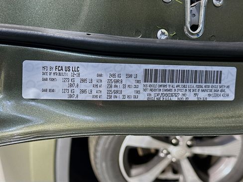 Used 2019 Jeep Cherokee Limited AWD/4WD image 33