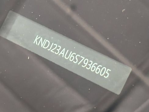 Used 2025 Kia Soul LX w/ LX Technology Package FWD image 28