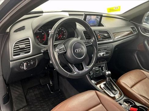 Used 2018 Audi Q3 2.0T Premium Plus w/ Premium Plus Package AWD/4WD image 14