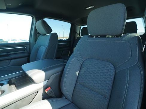 New 2026 RAM 1500 4x4 Crew Cab image 32