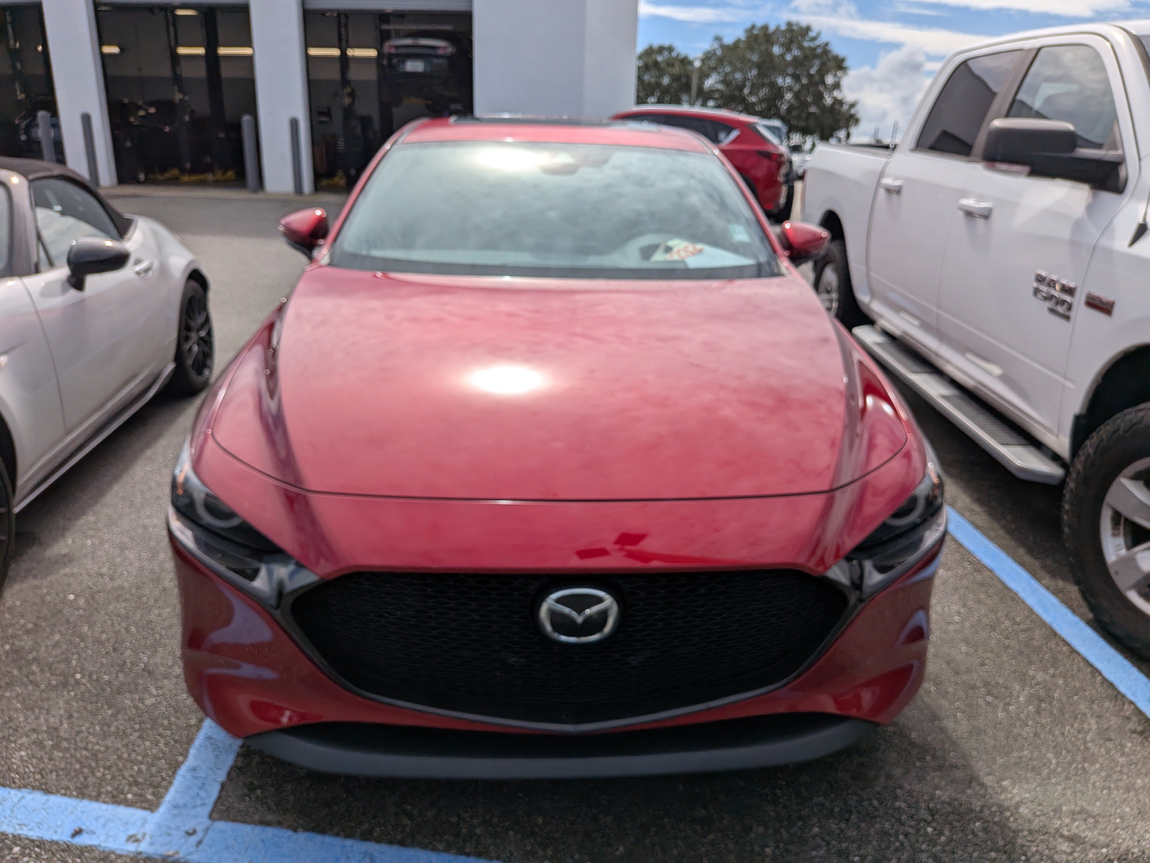 Used 2021 MAZDA MAZDA3 s FWD image 3