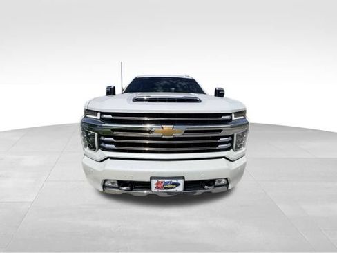 Used 2021 Chevrolet Silverado 2500 High Country w/ Z71 Off-Road Package AWD/4WD image 3