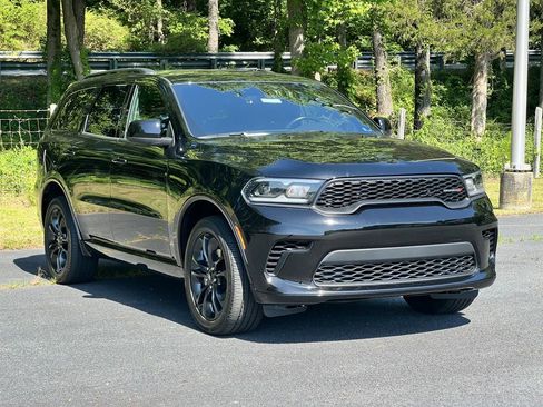 Certified 2025 Dodge Durango GT w/ Blacktop Package AWD/4WD image 1