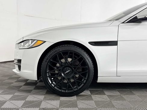 Used 2019 Jaguar XE Premium AWD/4WD image 29