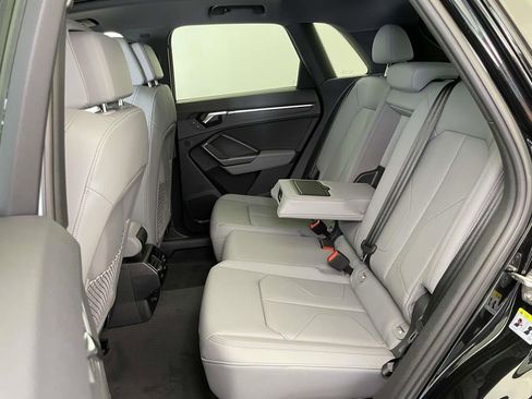 New 2025 Audi Q3 2.0T Premium image 19
