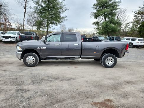 Used 2018 RAM 3500 SLT image 2