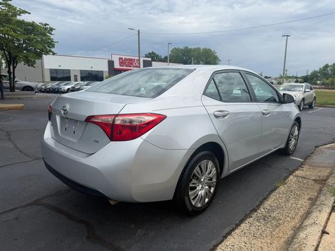 Used 2017 Toyota Corolla LE FWD image 7