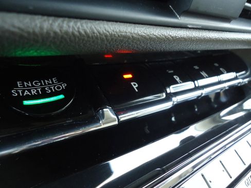 Used 2023 Lincoln Corsair AWD w/ Equipment Group 101A image 20