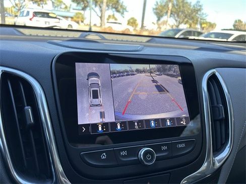 Used 2020 Chevrolet Equinox Premier image 6