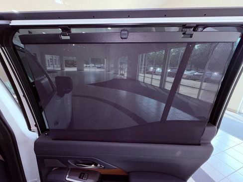 Certified 2024 Lexus GX 550 w/ Cold Area Package AWD/4WD image 19