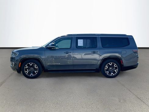 Certified 2023 Jeep Wagoneer L Series III w/ Preferred Equipment Group AWD/4WD image 4