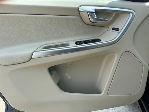 Used 2011 Volvo XC60 3.2 AWD/4WD image 15