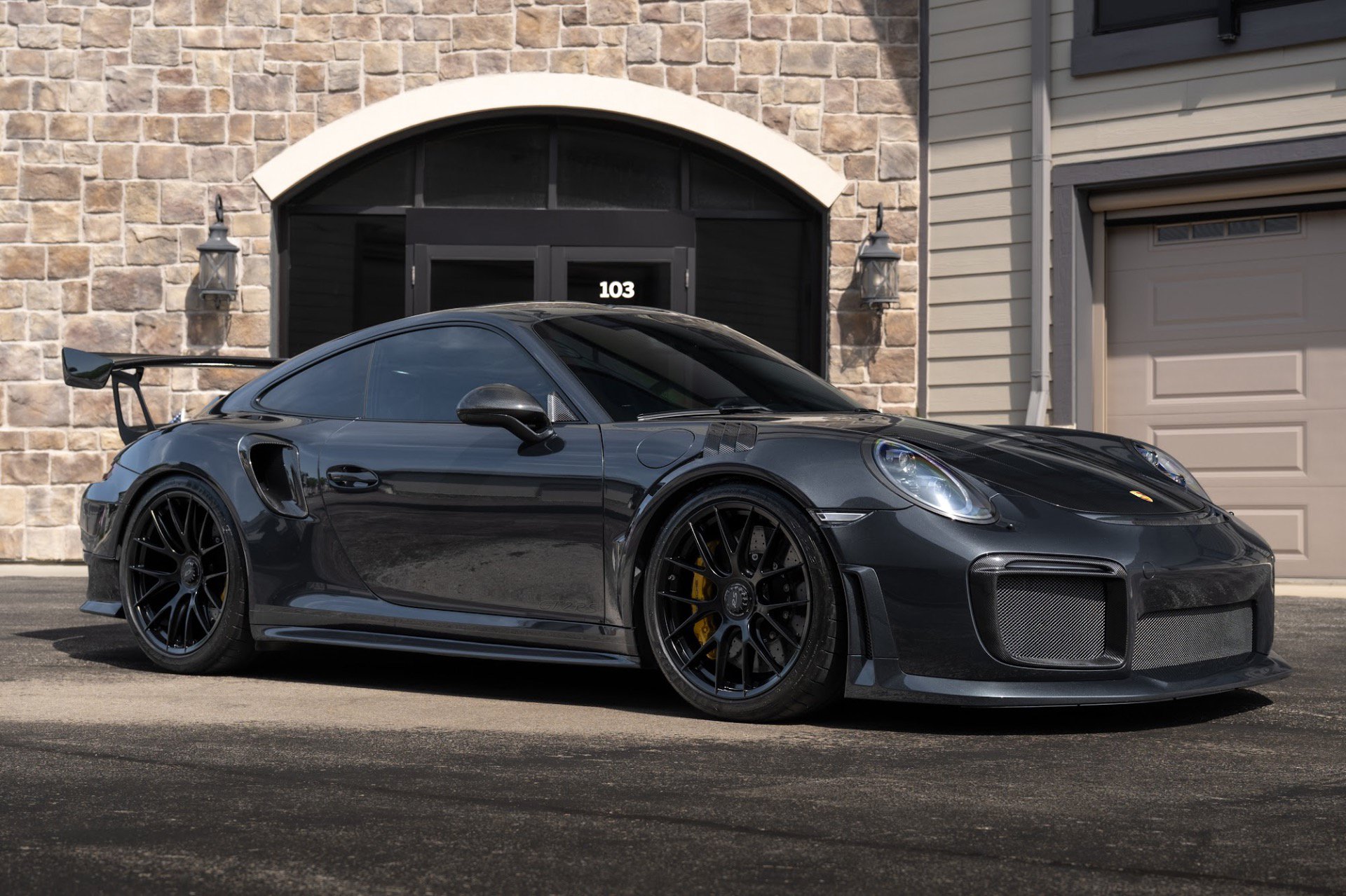 Used 2018 Porsche 911 GT2 RS RWD image 1