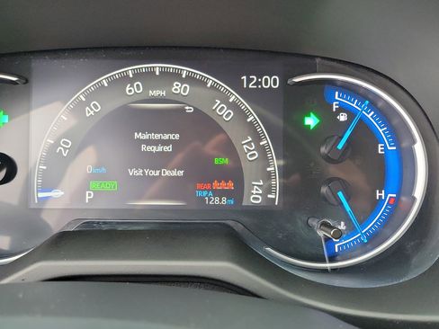 Used 2025 Toyota RAV4 XLE image 25