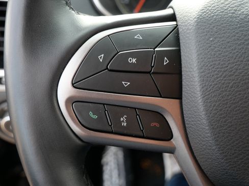 Used 2020 Jeep Cherokee Limited AWD/4WD image 28