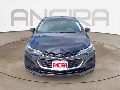 Used 2017 Chevrolet Cruze LT w/ Sun And Sound Package image 5