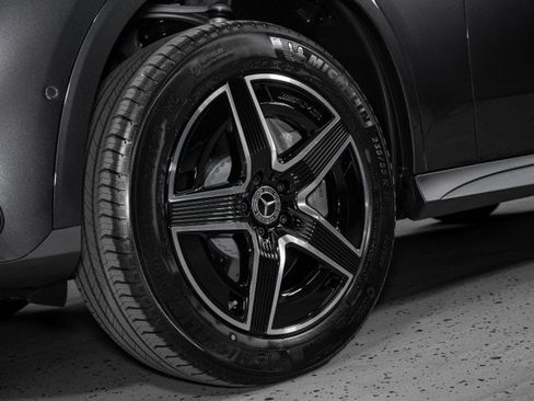 Certified 2026 Mercedes-Benz GLC 300 image 27