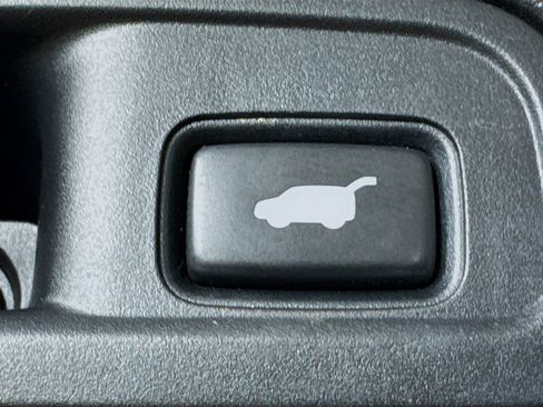 Used 2020 Honda Pilot Touring image 37