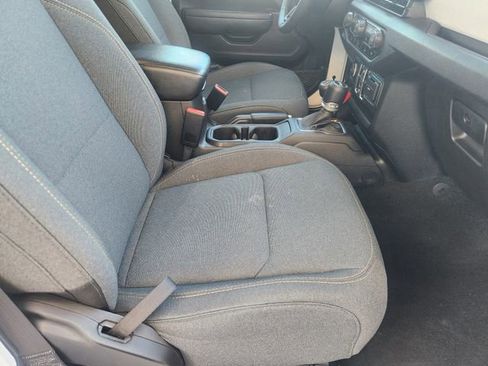 Used 2024 Jeep Wrangler Sport S image 14