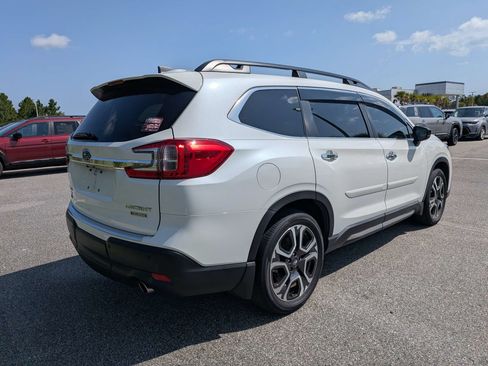 Used 2024 Subaru Ascent Touring w/ Popular Package #2 AWD/4WD image 4