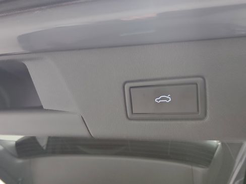 Used 2023 Volkswagen ID.4 Pro S Plus image 11