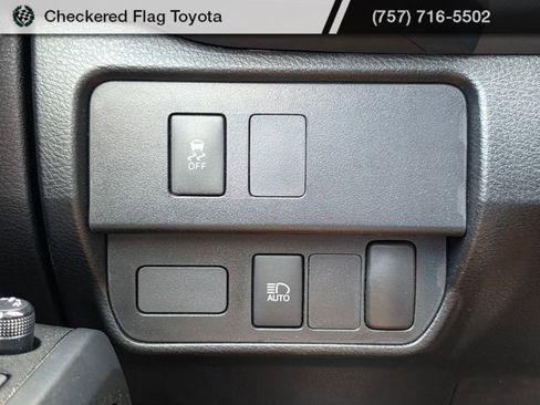 Used 2021 Toyota Tacoma SR image 11