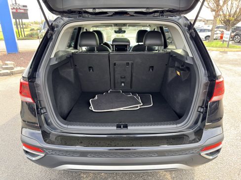 Used 2023 Volkswagen Taos SE w/ Panoramic Sunroof Package image 28