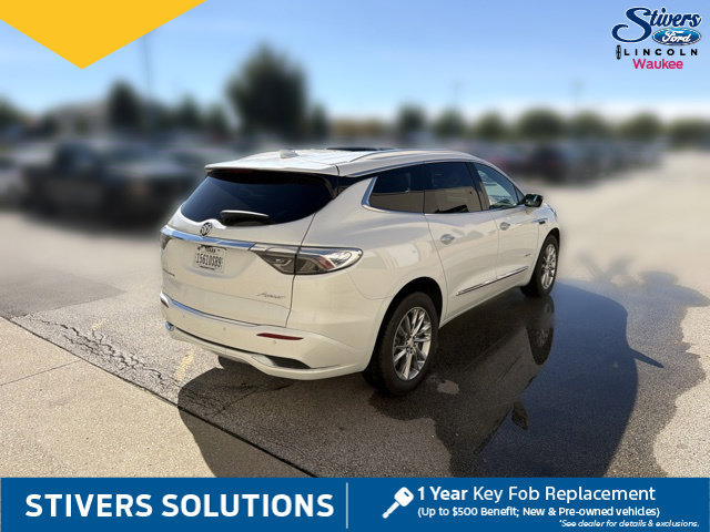 Used 2022 Buick Enclave Avenir w/ Avenir Technology Package FWD image 6