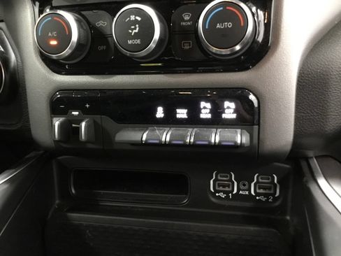 Used 2022 RAM 1500 Big Horn AWD/4WD image 23
